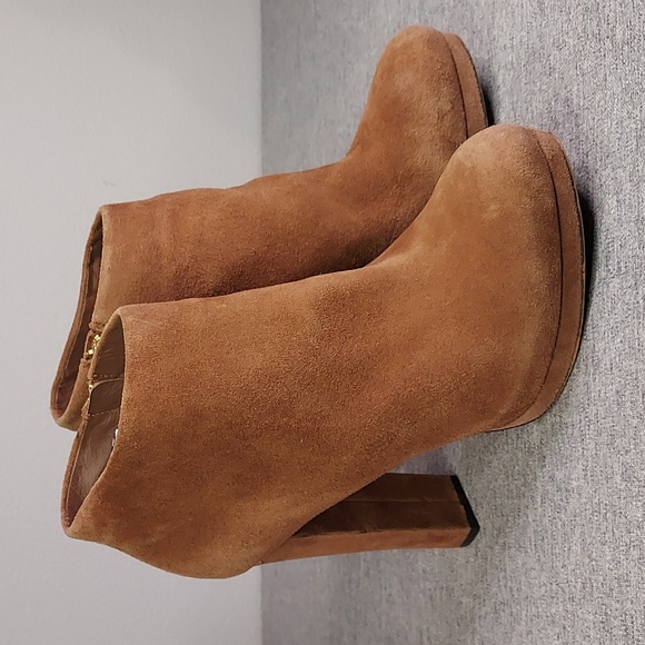 Michael Kors Haven Tan Suede Zip-Up Ankle Bootie Heels Size 9.5 - Picture 5 of 13